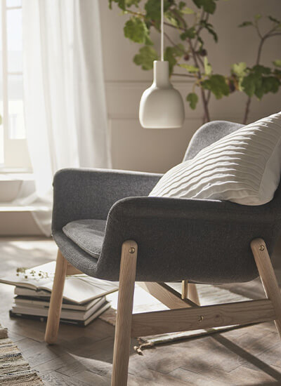 IKEA-vedbo gunnared koyu gri berjer