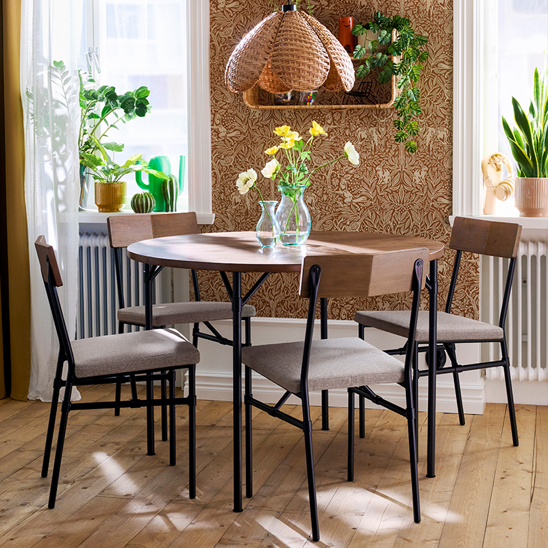 IKEA-grotan cam kahverengi vernikli 4 kisilik yuvarlak mutfak masasi 01