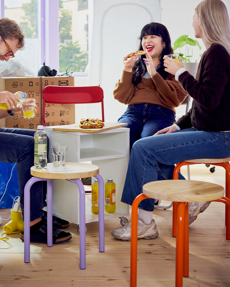 IKEA-domsten turuncu cam tabure 01