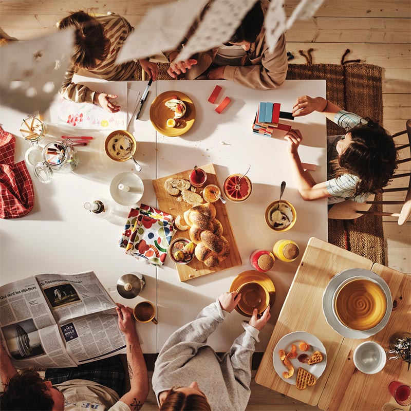 IKEA-hauga beyaz mutfak masasi 2