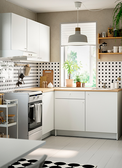 IKEA-knoxhult beyaz kose mutfak dolabi kombinasyonu