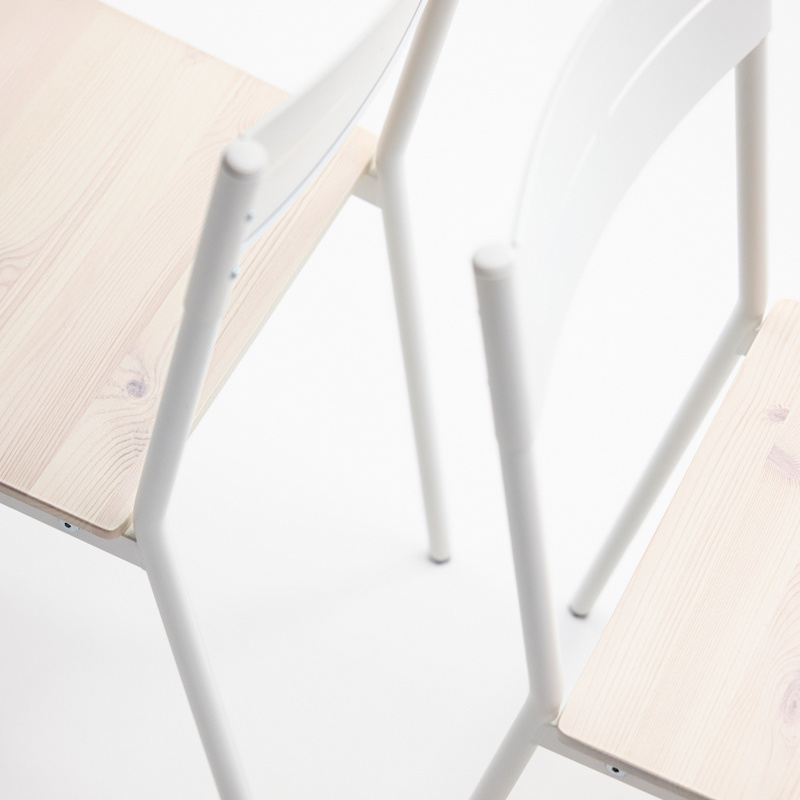 IKEA-buslatt beyaz cam sandalye 2