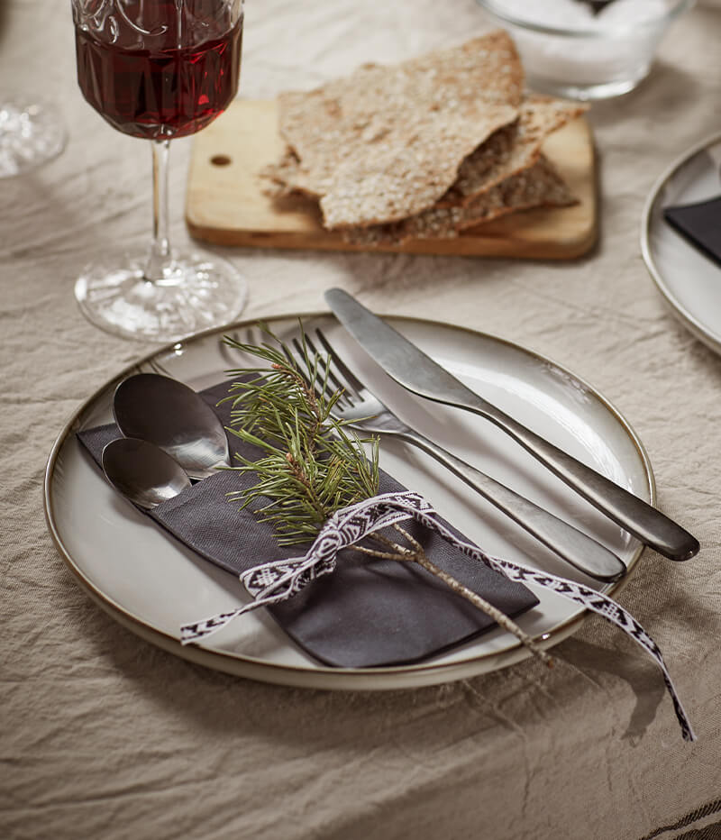 IKEA-mottaga siyah pecete