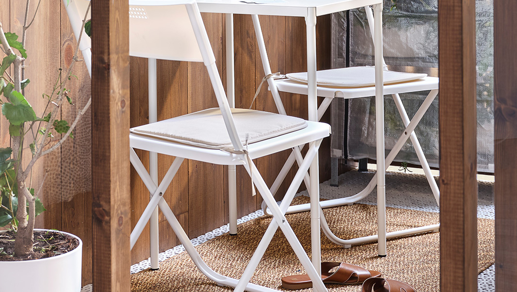 IKEA-bramon sandalye minderi