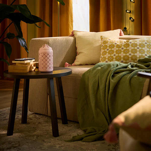 IKEA-stockholm 2025 yan sehpa 01