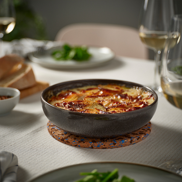 IKEA-gladelig koyu gri firin servis kabi