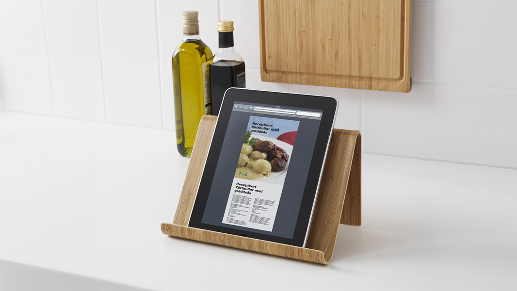 IKEA-vivalva telefon standi