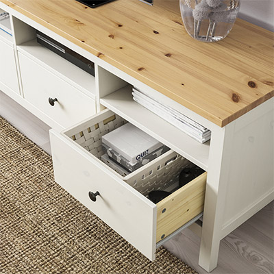 IKEA-hemnes tv unitesi