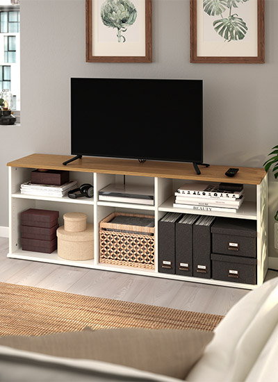 IKEA-skruvby tv unitesi