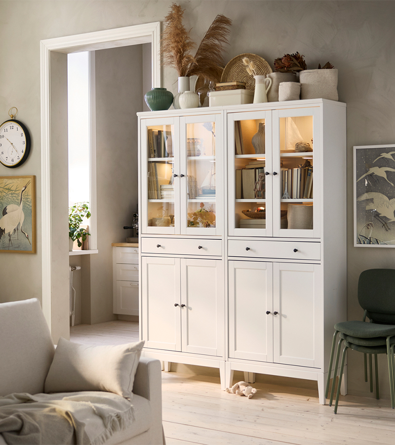 IKEA-idanas vitrin 1