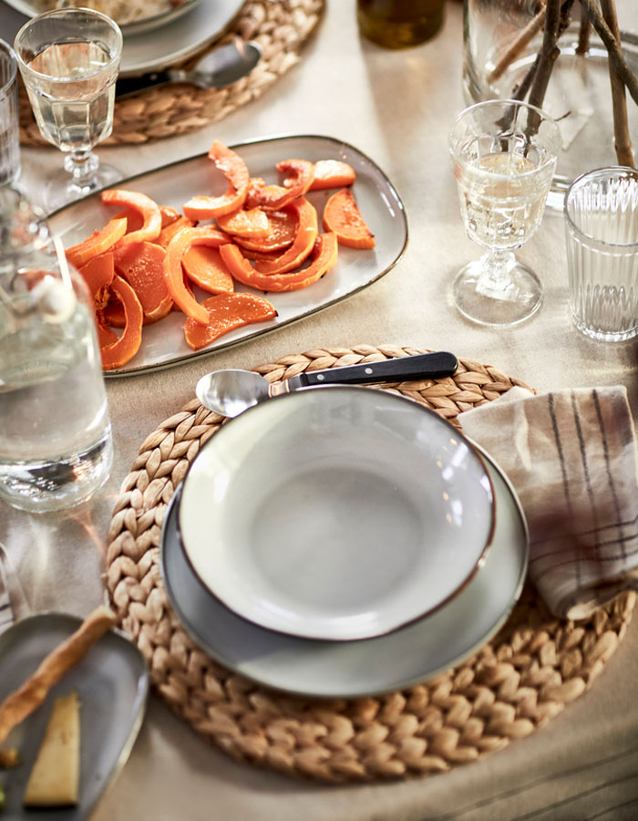 IKEA-gladelig gri cukur tabak