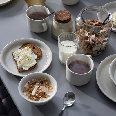 IKEA-daggaster noktali acik bej kupa