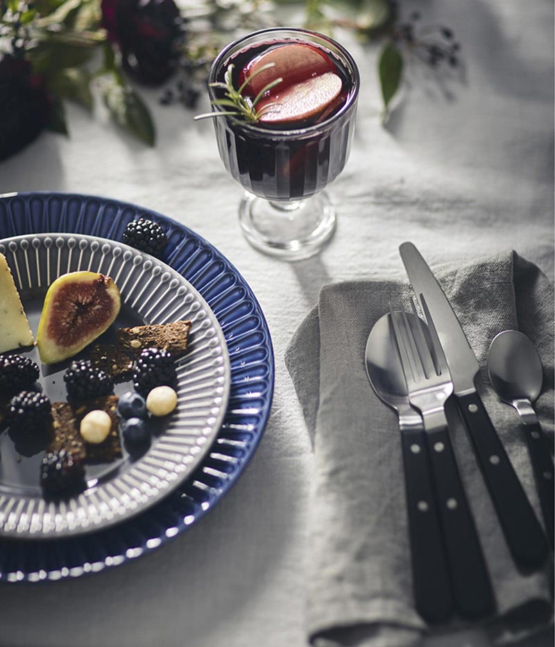 IKEA-strimmig tabak seti