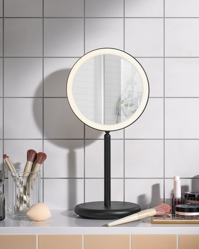 IKEA-ekfann siyah aydinlatmali ayna 01