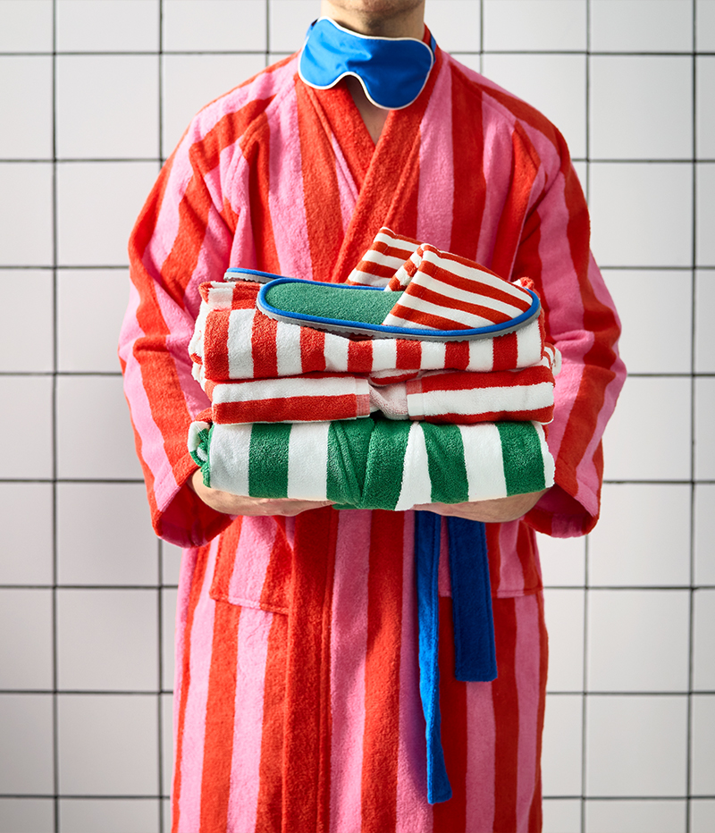 IKEA-skogssallat kirmizi pembe cizgili bornoz 01