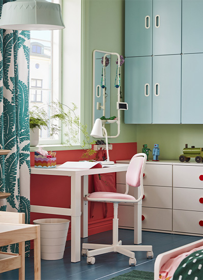 IKEA-pahl cocuk calisma masasi