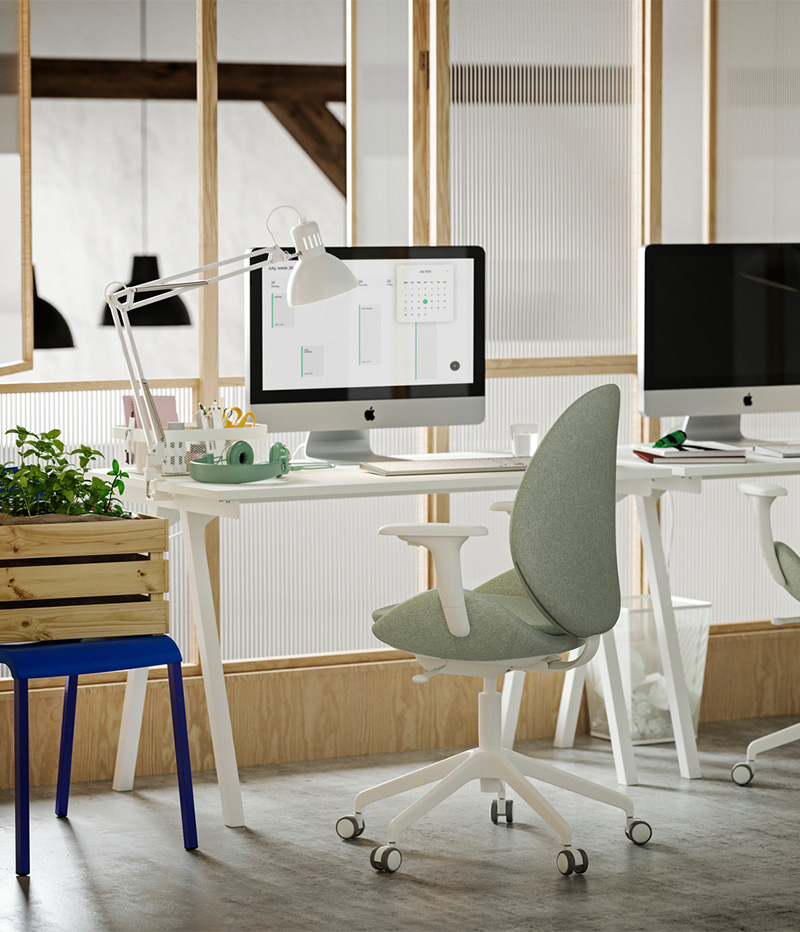 IKEA-trotten calisma masasi 1