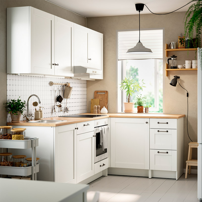 IKEA-knoxhult beyaz kose mutfak dolabi kombinasyonu