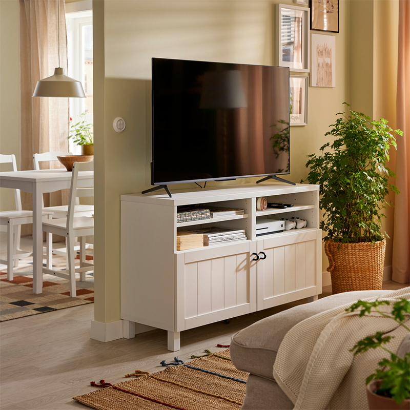 IKEA-besta tv sehpasi