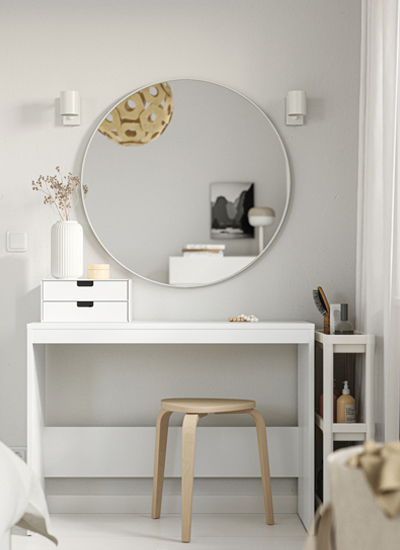 IKEA-lastare calisma masasi