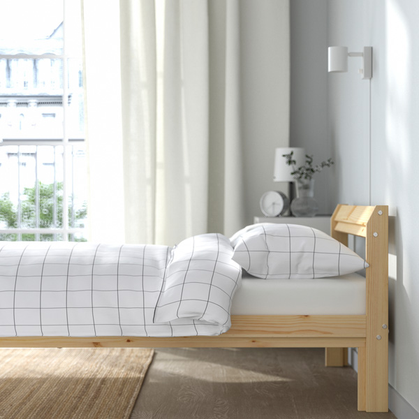IKEA-neiden tek kisilik karyola