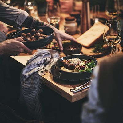 IKEA-gladelig koyu gri cukur tabak 01