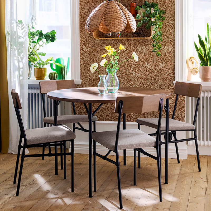 IKEA-grotan cam kahverengi vernikli koyu bej 4 sandalyeli mutfak masasi takimi 01