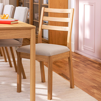 IKEA-tonstad dosemeli ahsap sandalye