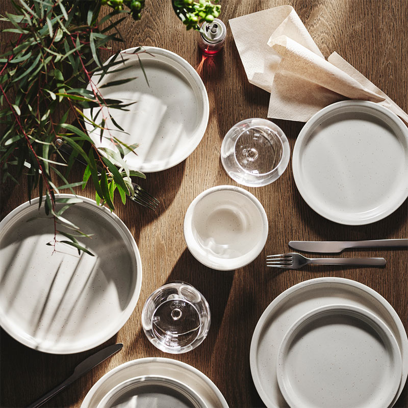 IKEA-daggaster noktali acik bej tabak