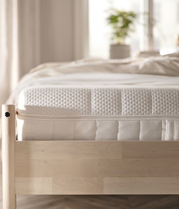 IKEA-akrehamn cift kisilik karyola 2