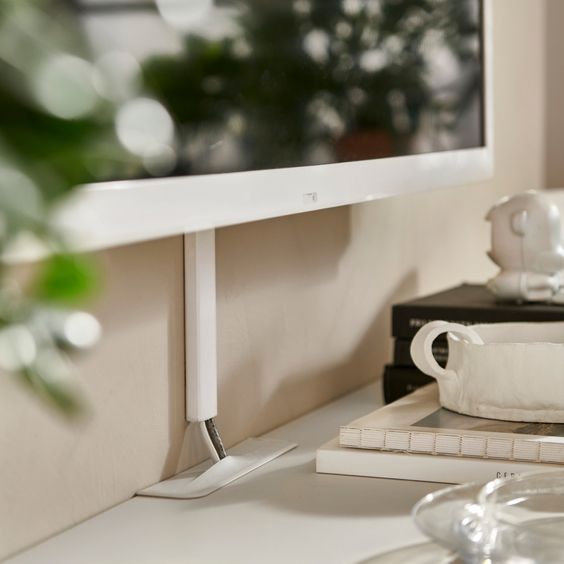 IKEA-besta beyaz tv sehpasi 2