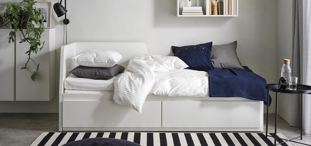 IKEA-flekke afjall divan 1