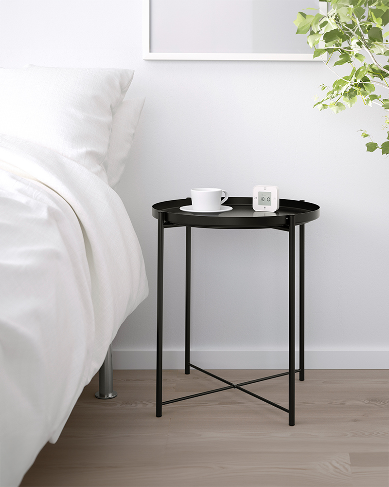 IKEA-gladom tepsili sehpa