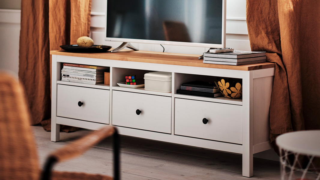 IKEA-hemnes tv sehpasi 0413526