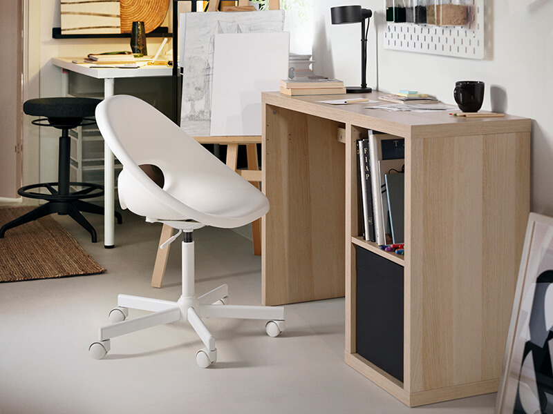 IKEA-kallax mese gorunumlu calisma masasi 01