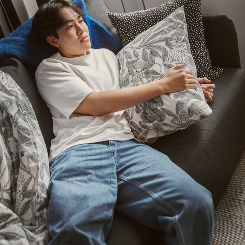 IKEA-lindakra 2 li yatakli kanepe 1