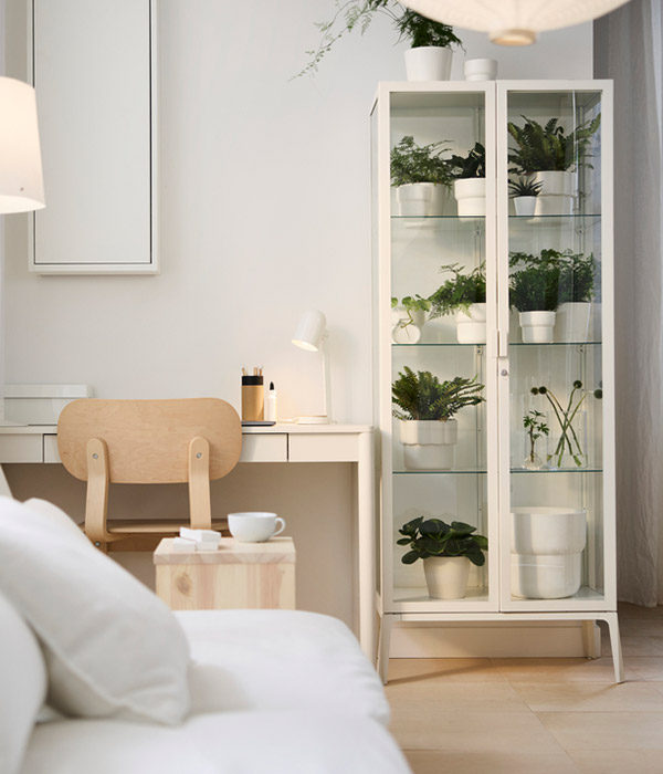IKEA-milsbo vitrin