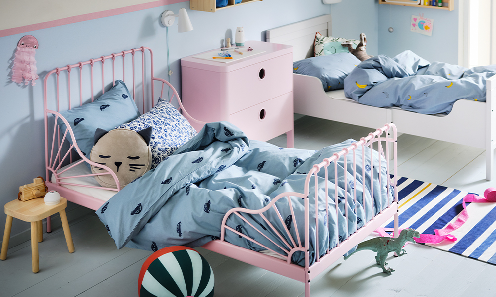 IKEA-minnen luroy acik pembe uzayabilen cocuk karyolasi 79418806 01