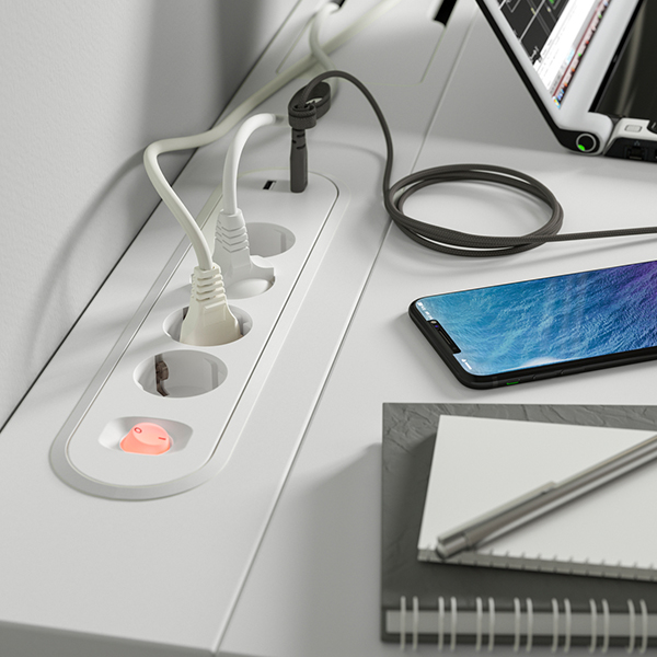 IKEA-mittzon calisma masasi 1