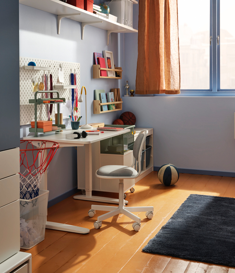 IKEA-orfjall cocuk calisma sandalyesi