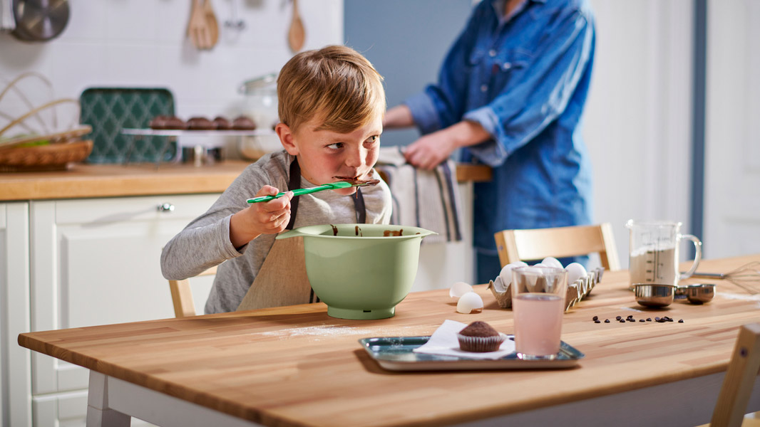 IKEA-vesteroy cift kisilik yatak