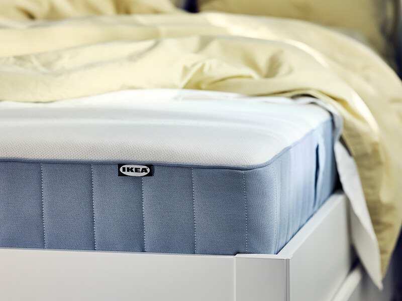 IKEA-vesteroy acik mavi 160x200 cm cift kisilik yatak 01