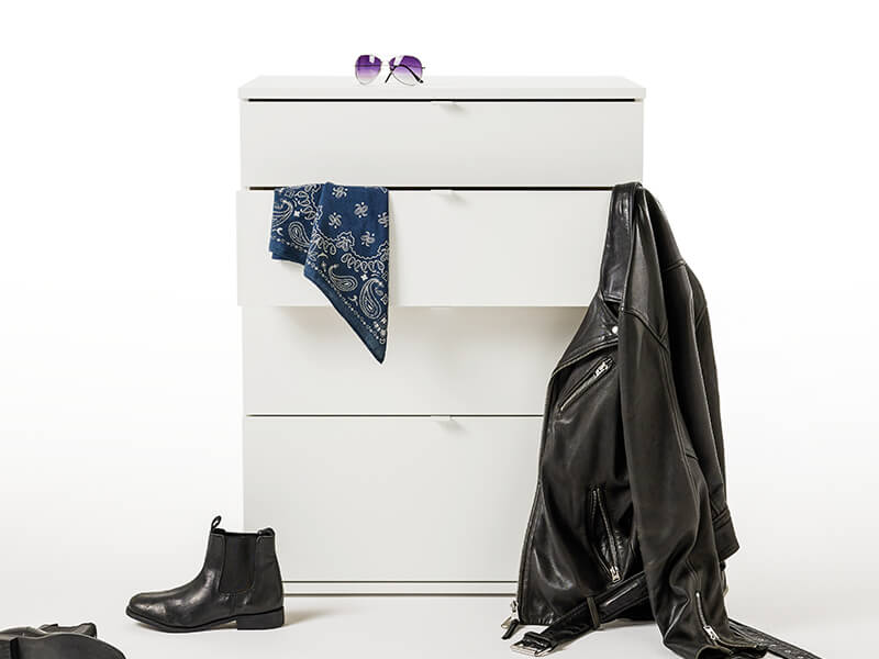 IKEA-vihals beyaz 4 cekmeceli sifonyer 01