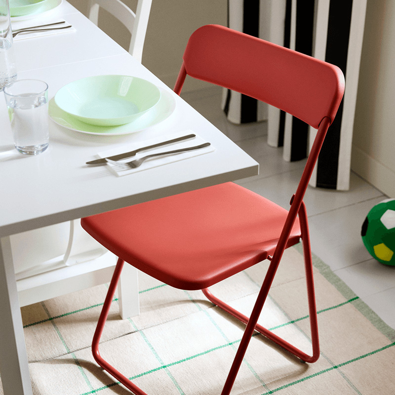 IKEA-vihals kirmizi katlanir sandalye 70592744 1