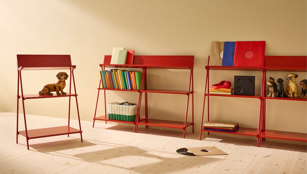 IKEA-kronikor kirmizi acik raf unitesi