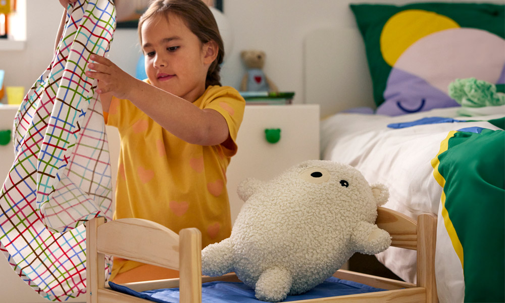 IKEA-grejsimojs kirik beyaz yumusak oyuncak