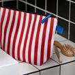 IKEA - SKOGSSALLAT, makyaj çantası, kırmızı-beyaz-çizgili