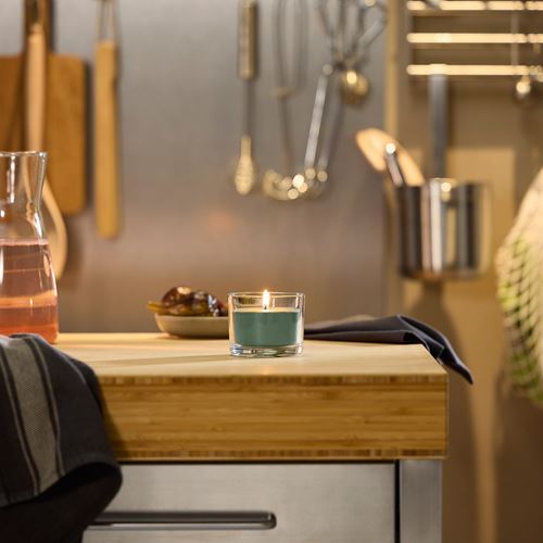 IKEA - LOTSFAGEL, scented candle in cup, green, 20 hr
