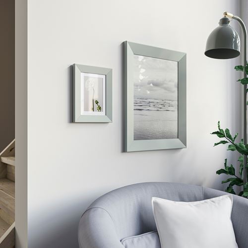 IKEA - PLOMMONTRAD, beyaz çerçeve, soluk gri-yeşil, 13x18 cm