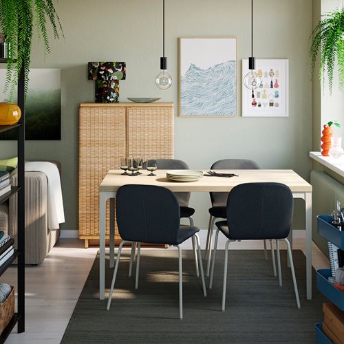 IKEA - SKALSTA, mutfak masası takımı, meşe görünümlü/açık gri/bej-Knaback koyu gri, 4 sandalyeli